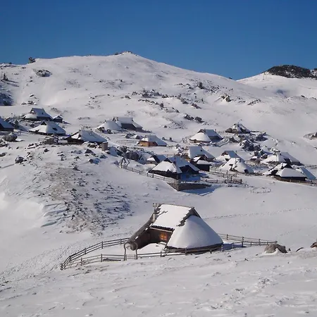 Tisa Velika Planina Chalet *