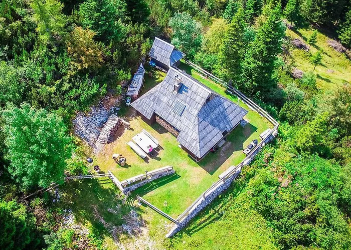 Tisa Velika Planina Chalet *